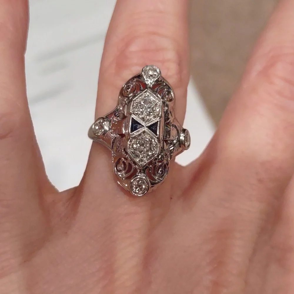 Old European cut Diamond Ring 18kt white gold north south Design